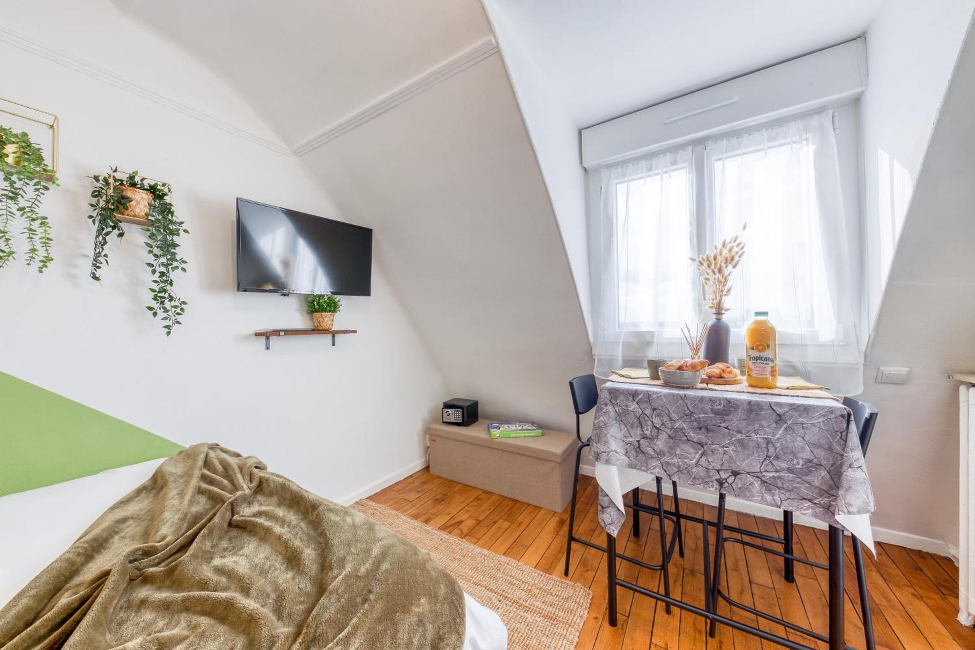 Le Vegetal - Cosyloc Agency - Centre Historique Apartment Vincennes Bagian luar foto